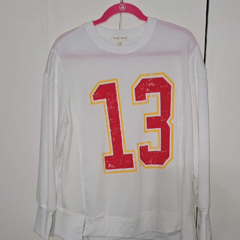 Moa Moa White #13 Top. Size L. Perfect For A Chiefs Swiftie.